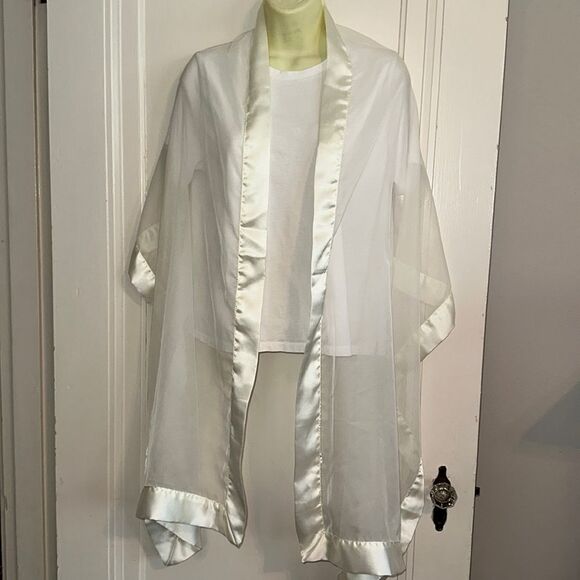 Off white/cream semi sheer polyester shawl/wrap with satin ribbon edge - Picture 1 of 7